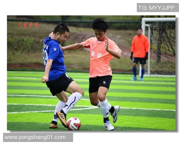 方羊足球球星闪耀绿茵场引领团队走向辉煌胜利